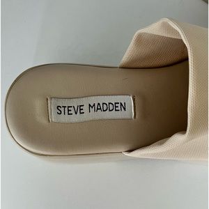 STEVE MADDEN SANDALS CREAM NUDE SIZE 7